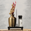 Sfeervolle goudkleurige vaas L | Dining Deco