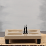Kleine tafelplank met uitsparingen en kaartklem | Dining Deco