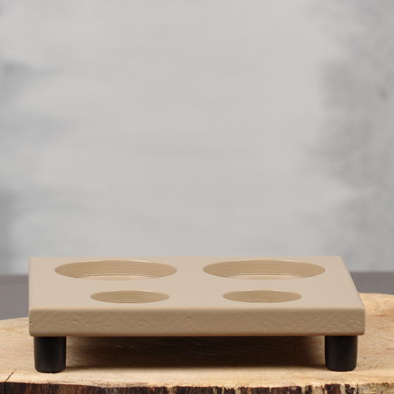 Compacte tafelstandaards met uitsparingen | Dining Deco